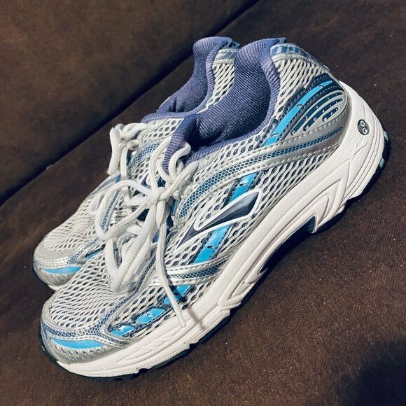 Very Good Brooks Dyad 4 5 6 Support womens walking running jogging shoes 6.5 US - Picture 3 of 9